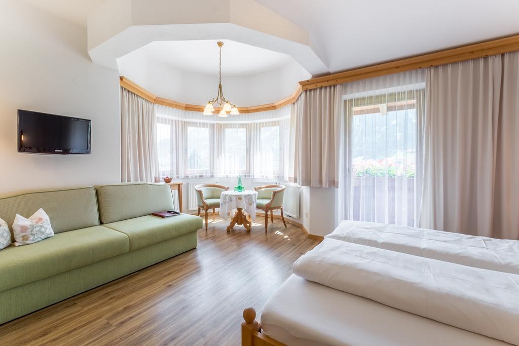 Hotel Riedl Im Zillertal Stumm Extérieur photo
