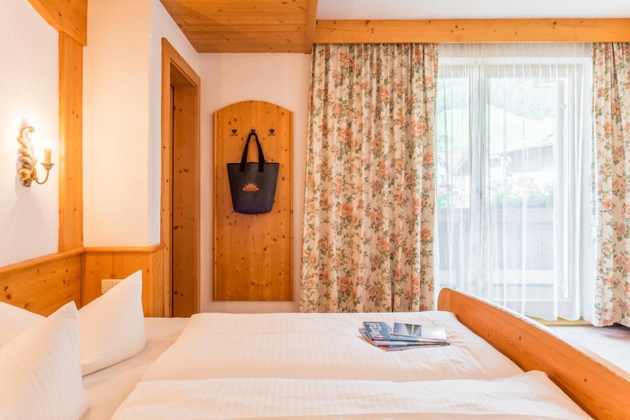 Hotel Riedl Im Zillertal Stumm Extérieur photo